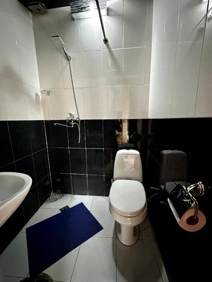 Hotel Lucas Tbilisi Zimmer foto